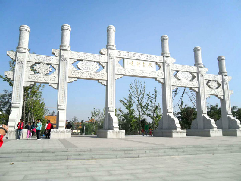 石雕牌坊 (11).jpg